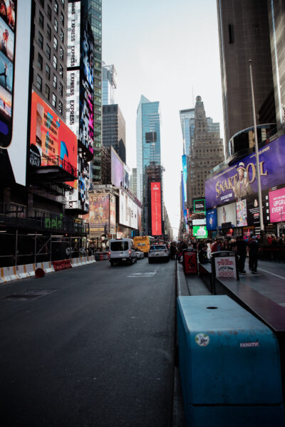 A walk through time, in focus and out of focus: A Photographic Journey Through New York's Time Square!